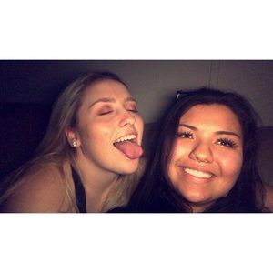 Meet your Posher, Ashley